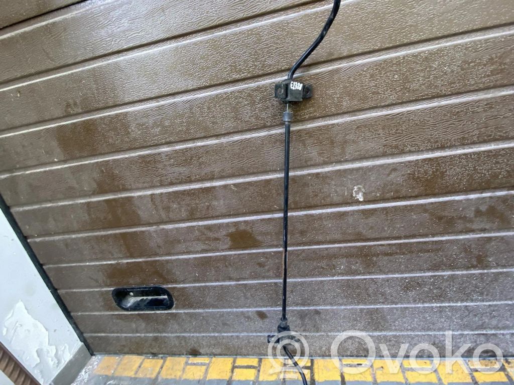 Priekinis stabilizatorius   Q8ZQE,GX635A771BB,E2728