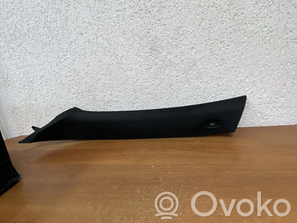 BMW X6 E71 (A) Revêtement de pilier 