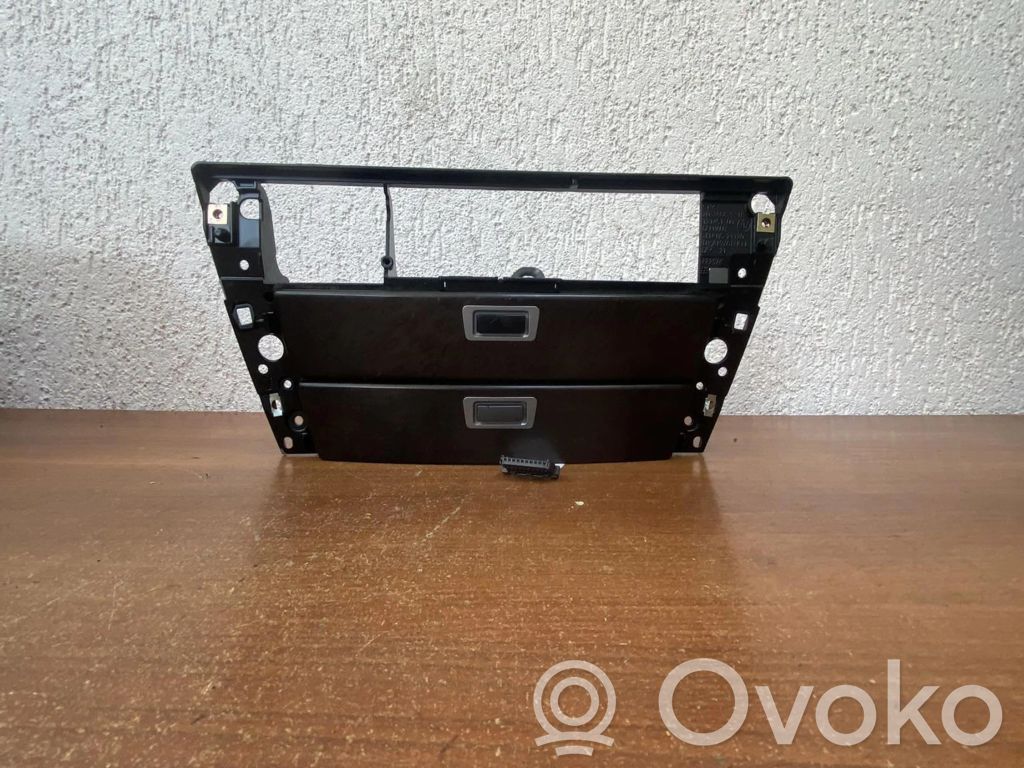 BMW 7 E65 E66 Box/scomparti cruscotto 