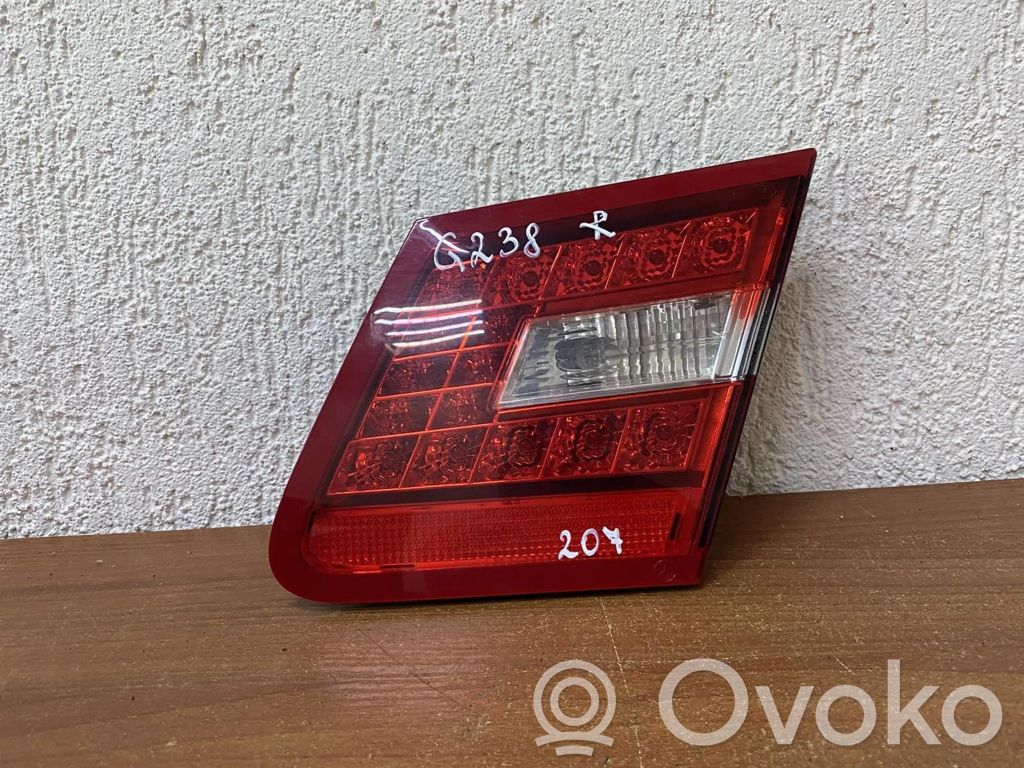 Mercedes-Benz E A207 Luci posteriori 