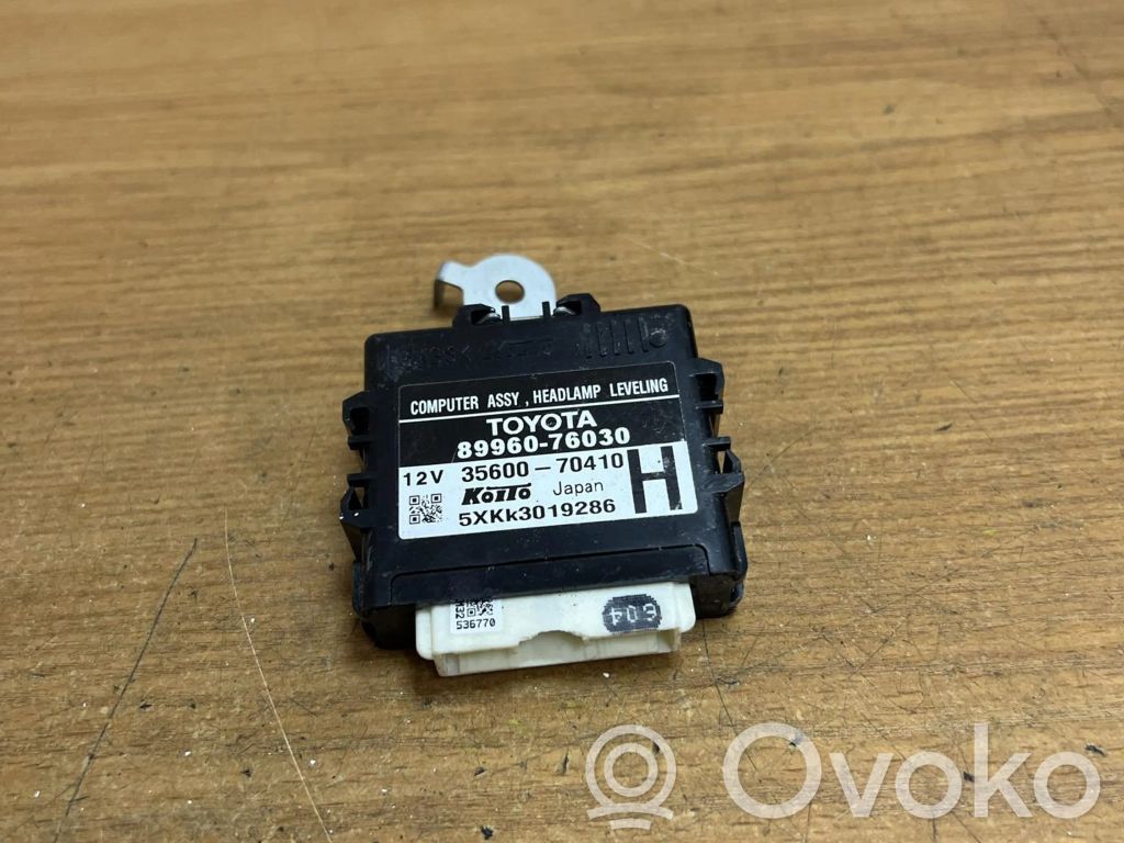 Lexus CT 200H Other devices 