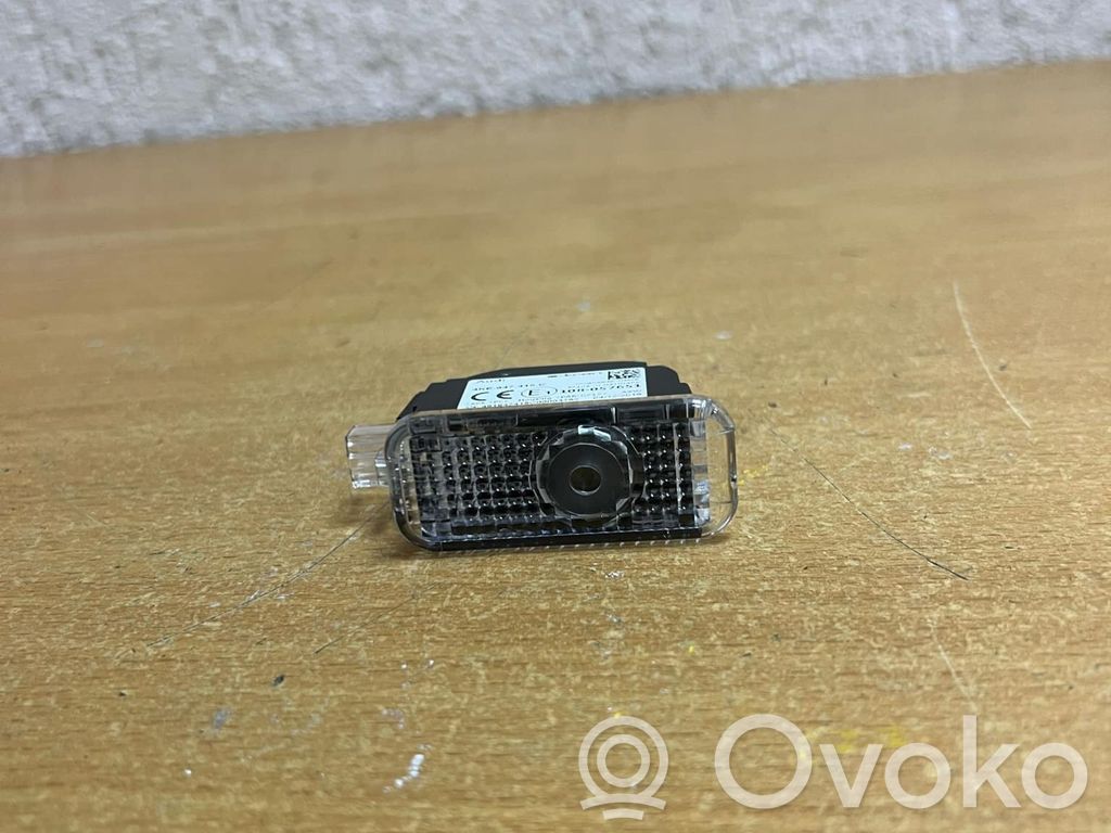Front door interior light   4KE947415C,10R057651,F5331