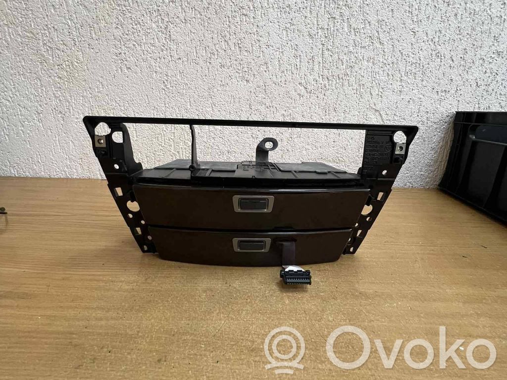 BMW 7 E65 E66 Vano portaoggetti 