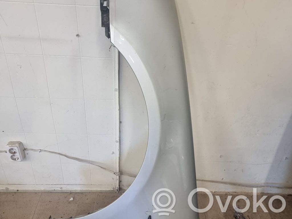 BMW 7 E65 E66 Fender 