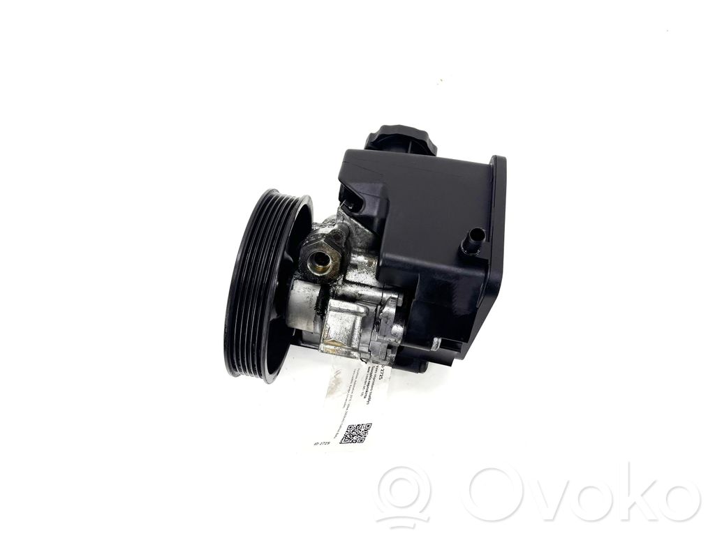 Ohjaustehostimen pumppu   6780459