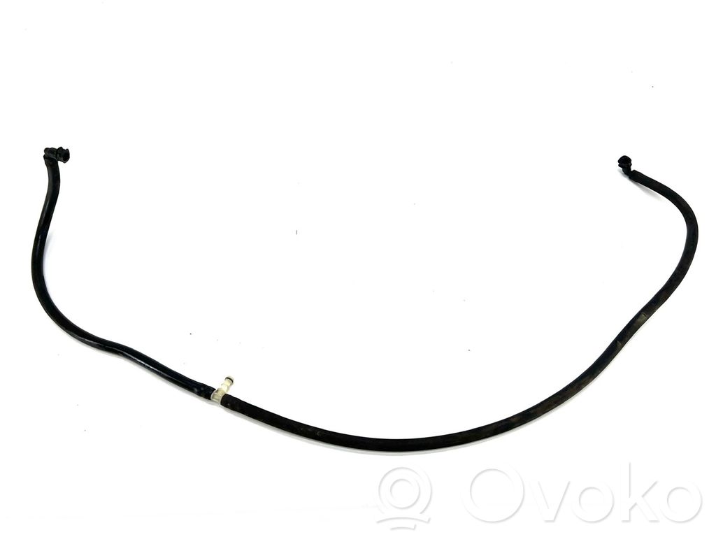 Headlight washer hose/pipe