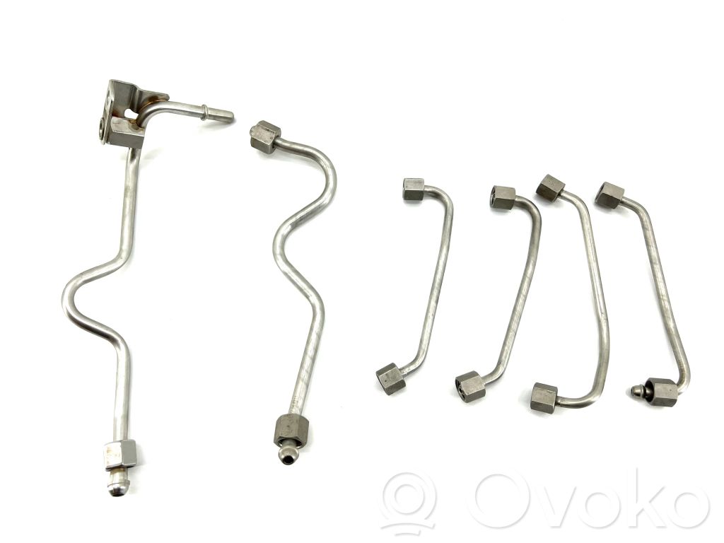 BMW 3 E92 E93 Fuel injector supply line/pipe 