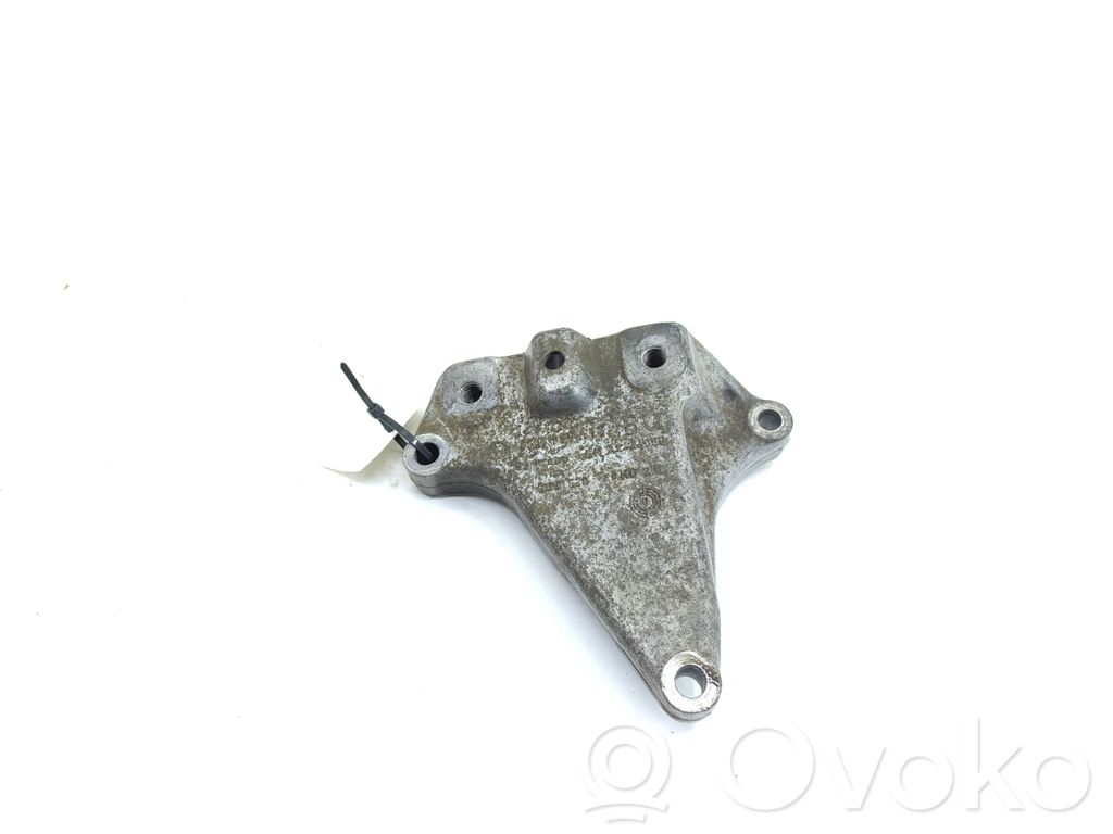 Engine mounting bracket   1K0199117,1K0199117AB,1K0199117AD,1K0199117AN,1K0199117AQ,1K0199117AR,1K0199117BB,1K0199117CD,1K0199117CE,1K0199117CF,1K0199117CK,1K0199117P