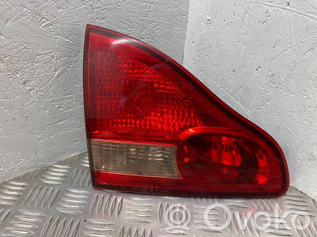 Toyota Avensis Verso Tailgate rear/tail lights 