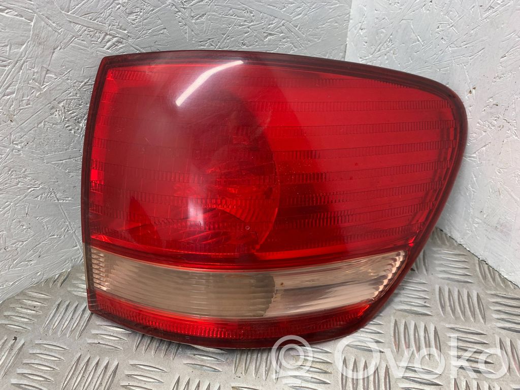 Toyota Avensis Verso Rear/tail lights 