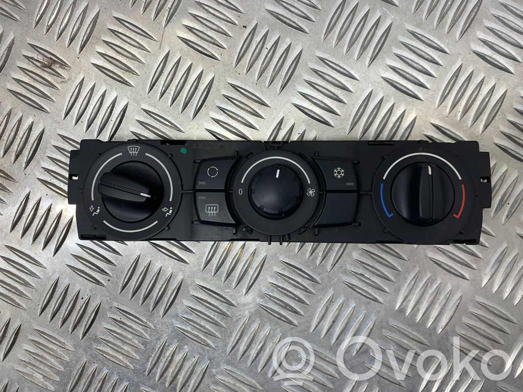 BMW 3 E90 E91 Climate control unit 