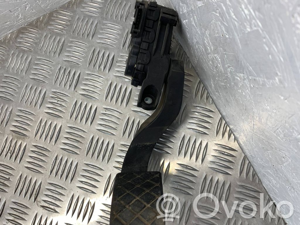 Audi A4 S4 B5 8D Accelerator throttle pedal 