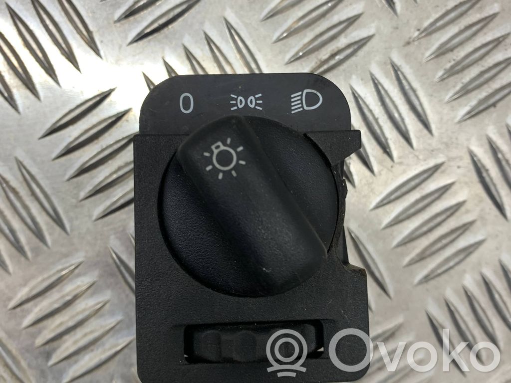 Opel Astra F Light switch 