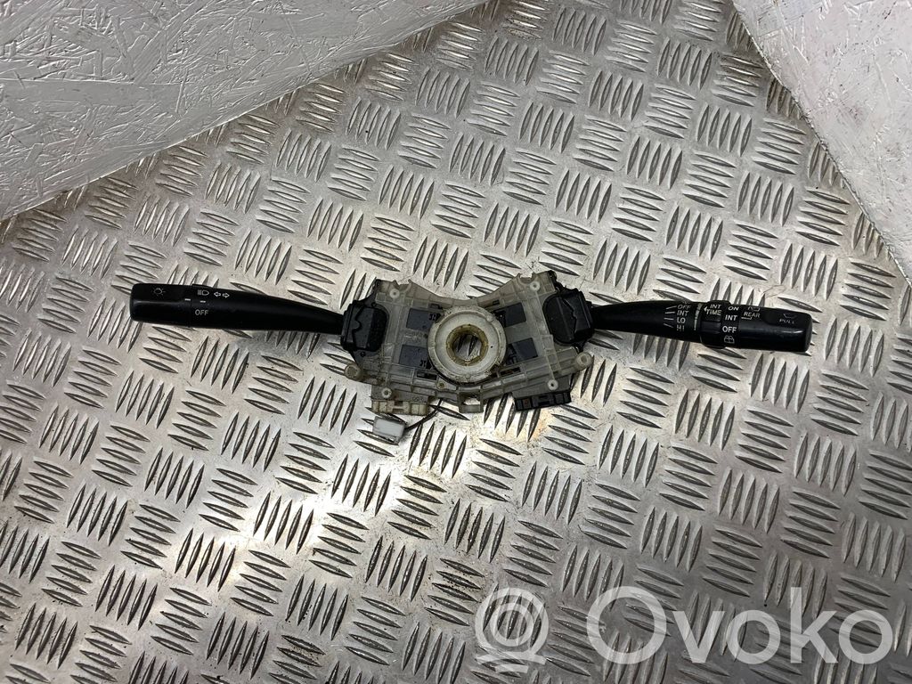 Toyota Picnic Stikla tīrītāja vadības pogas kātiņš 