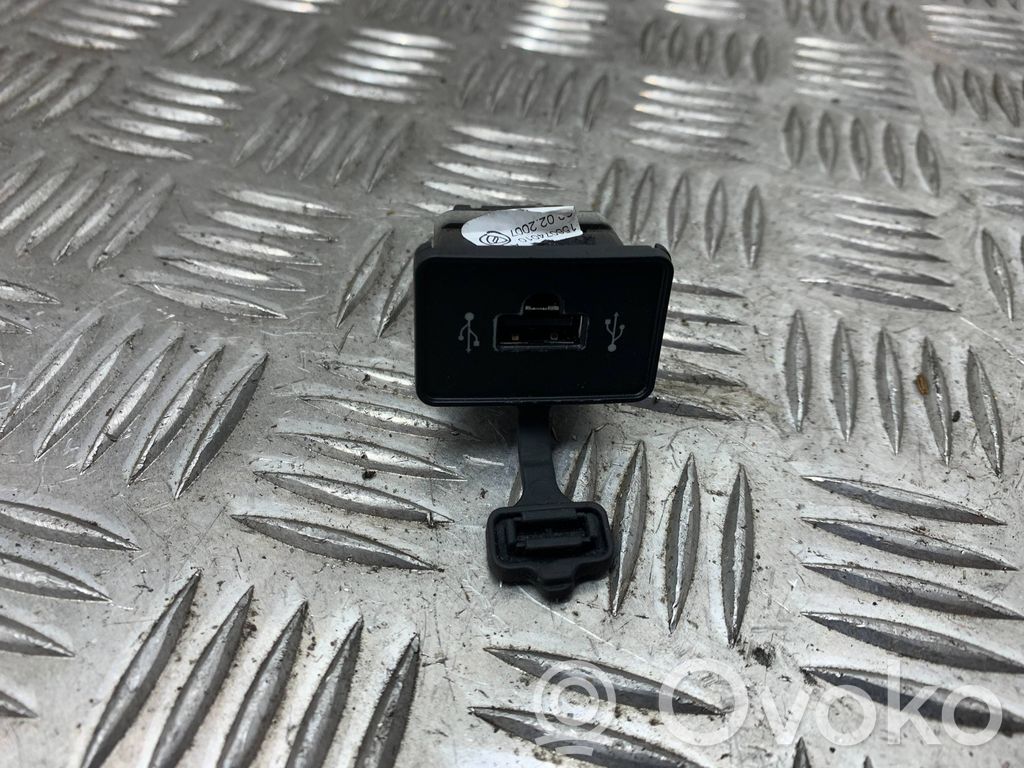 Alfa Romeo 159 Enchufe conector USB 