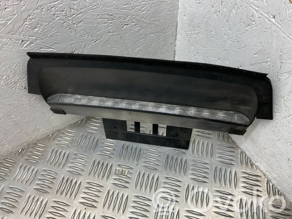 Volvo S60 Third/center stoplight 