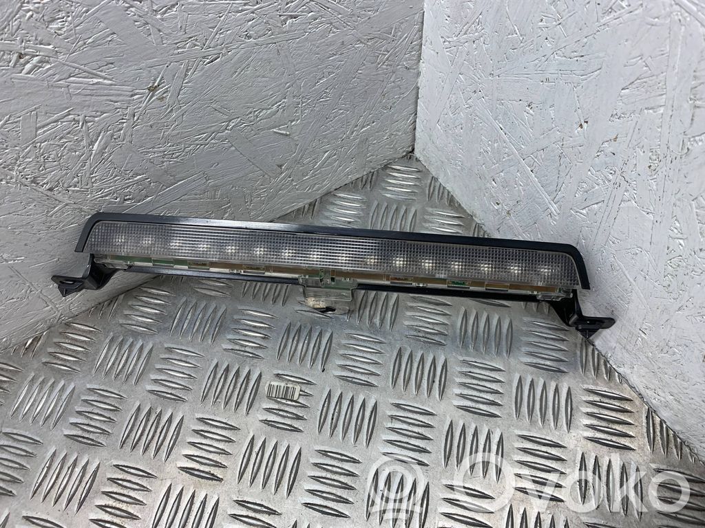 Volvo V70 Third/center stoplight 