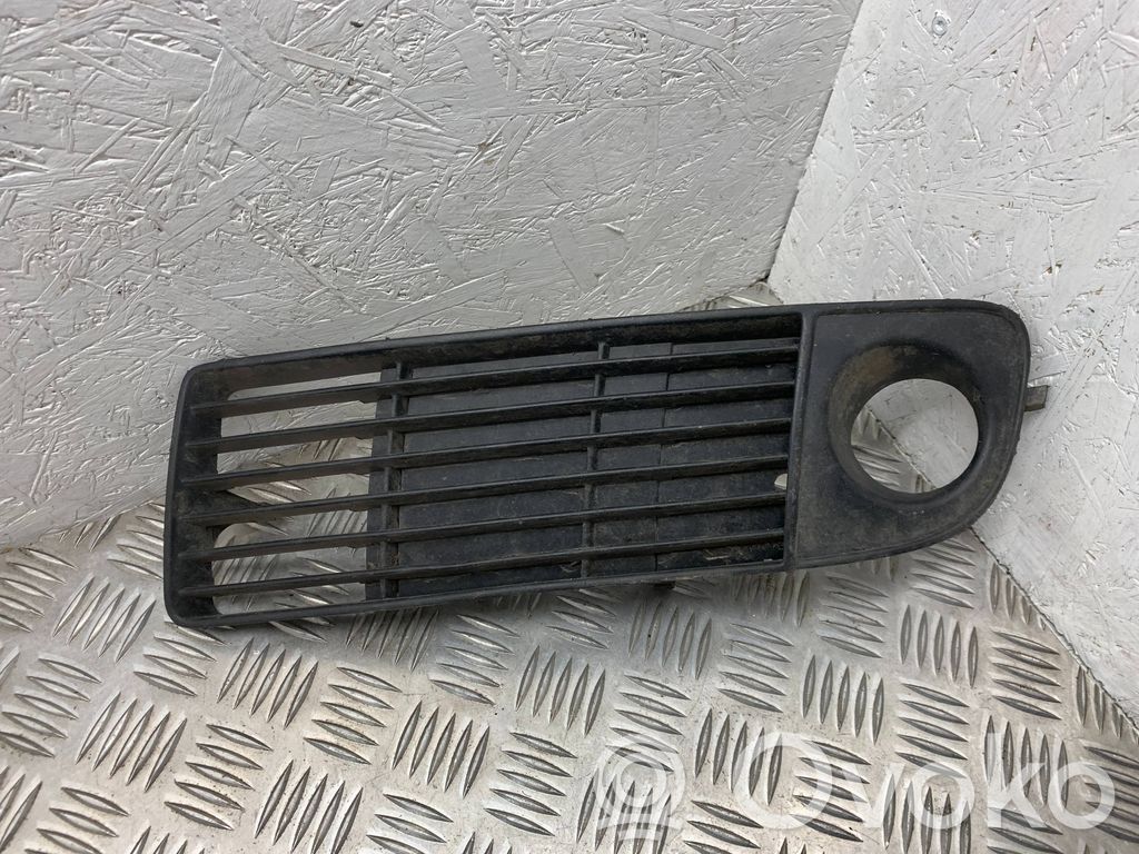 Kratka dolna zderzaka przedniego   4B0807681,D112550,4B0807681AA,4B0807681AA01C,4B0807681G01C