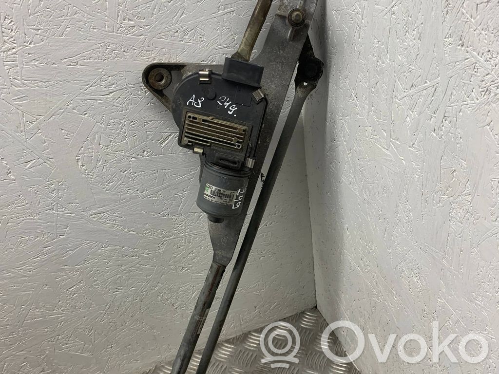 Audi A8 S8 D3 4E Etupyyhkimen vivusto ja moottori 