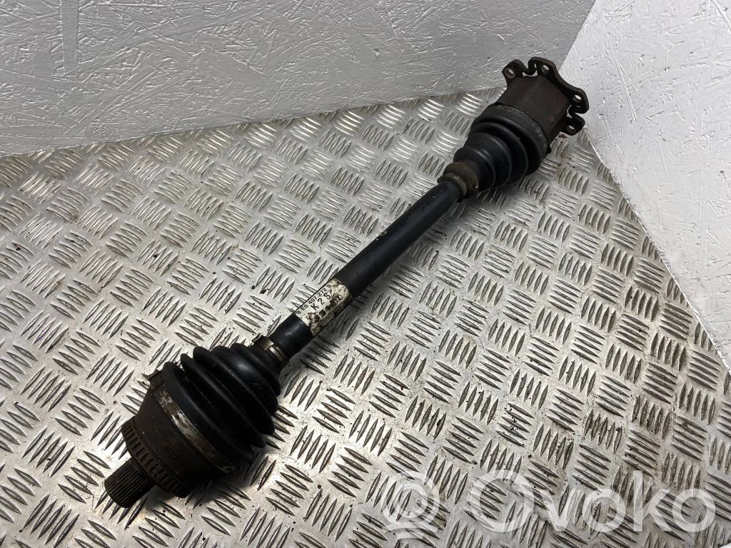 Audi A4 S4 B6 8E 8H Etuvetoakseli 