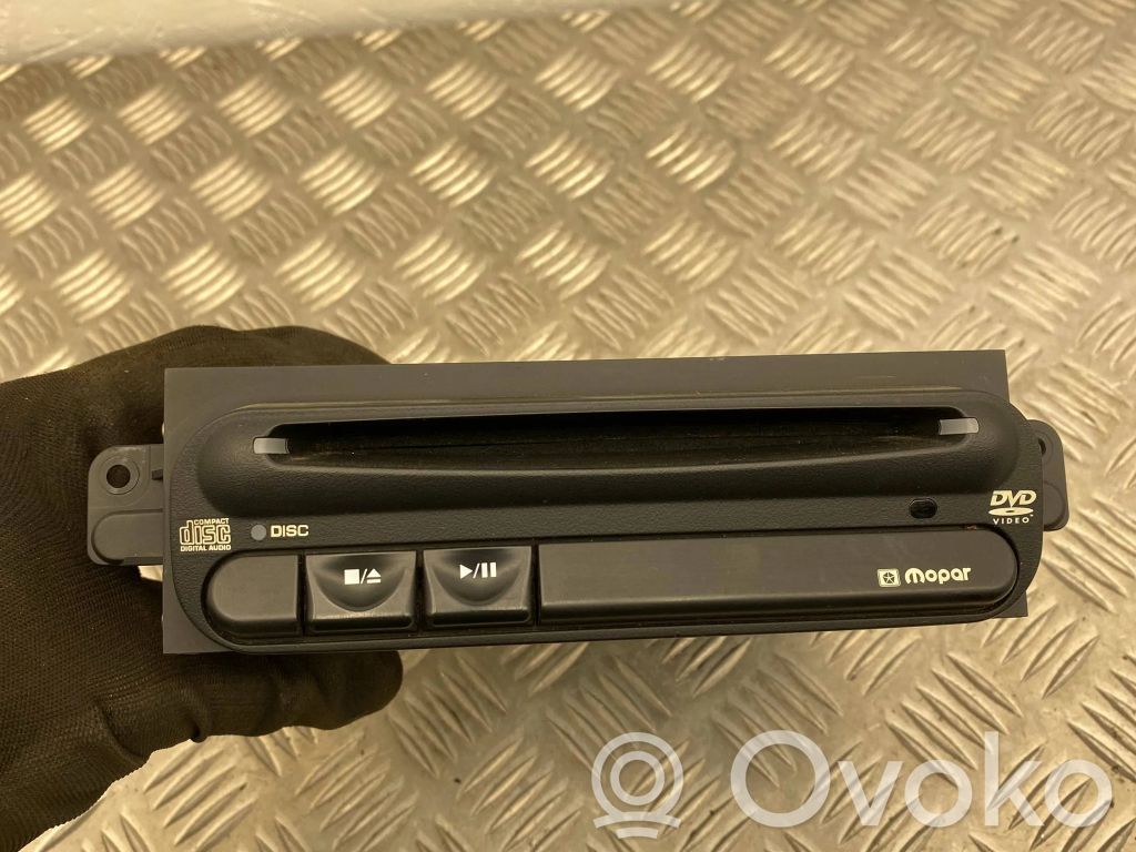 Chrysler Voyager CD/DVD changer 