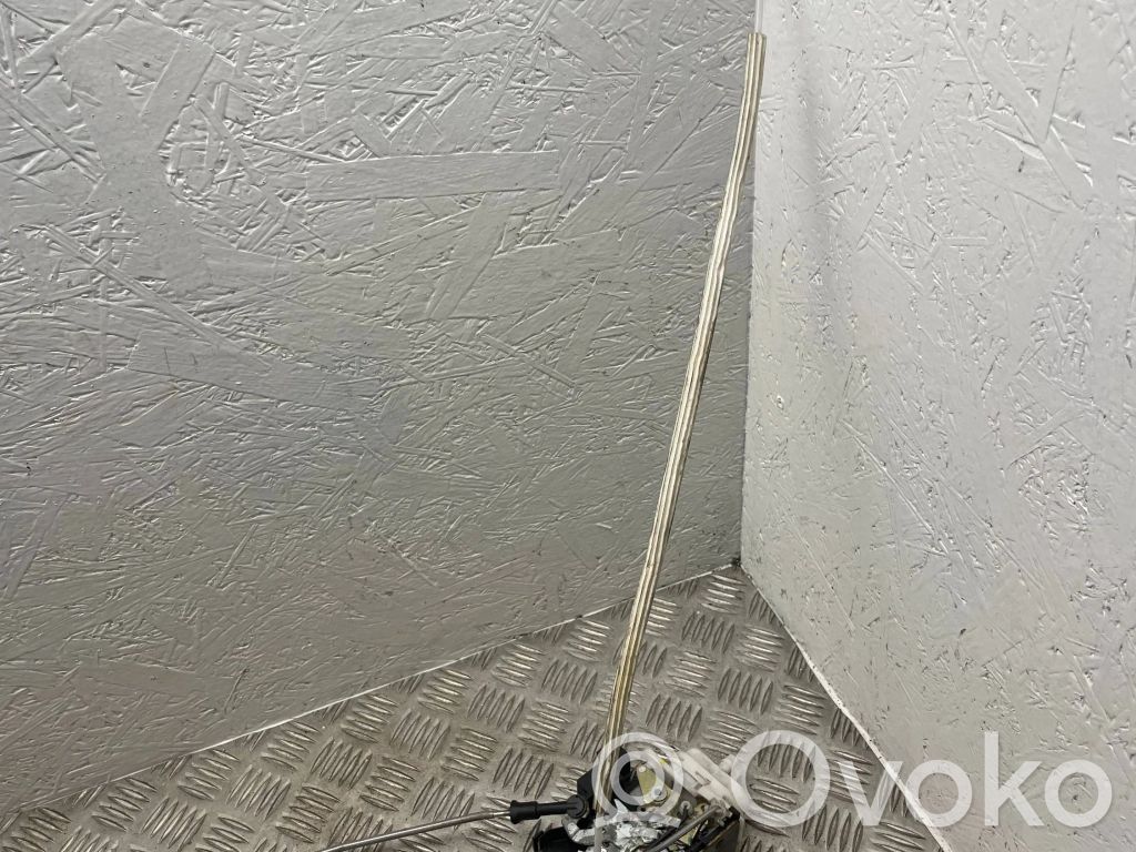 Audi A4 S4 B5 8D Priekinė durų spyna 