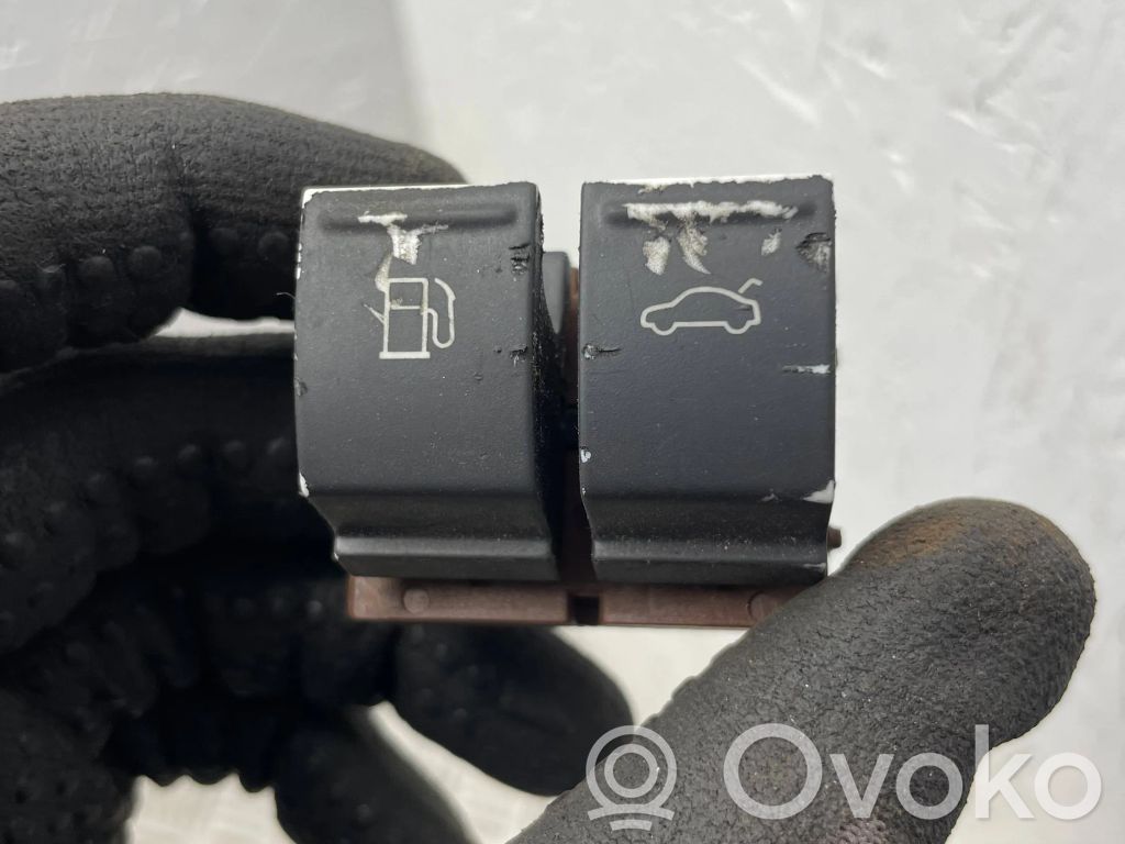 Volkswagen PASSAT B6 Other switches/knobs/shifts 