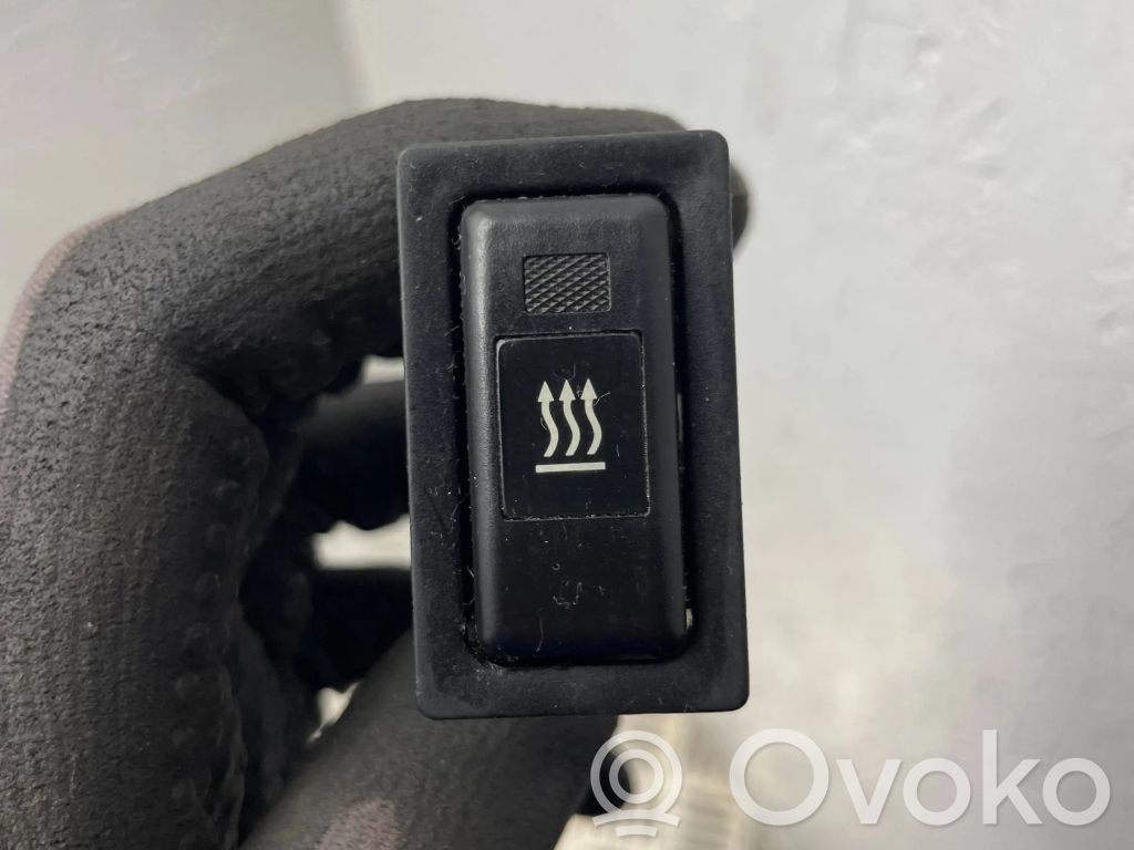 Toyota Avensis T250 Logu elektriskās apsildes slēdzis 
