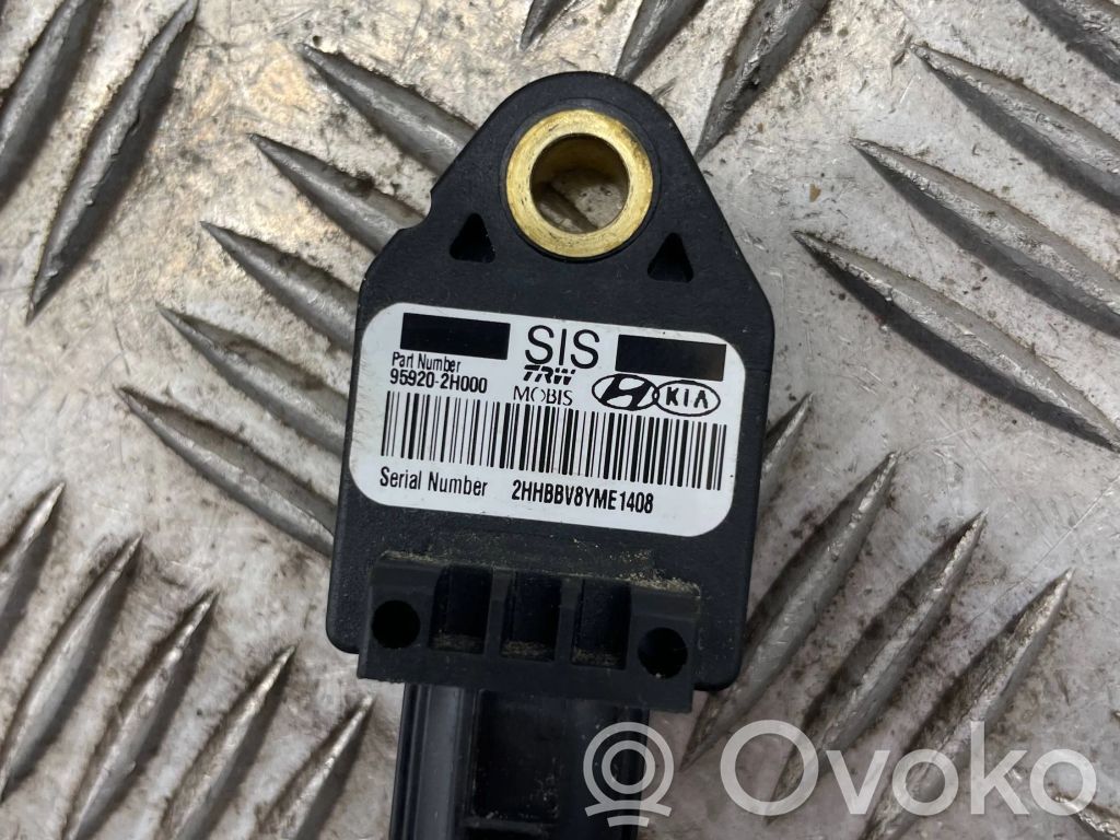 Hyundai i30 Airbagsensor Crashsensor Drucksensor 
