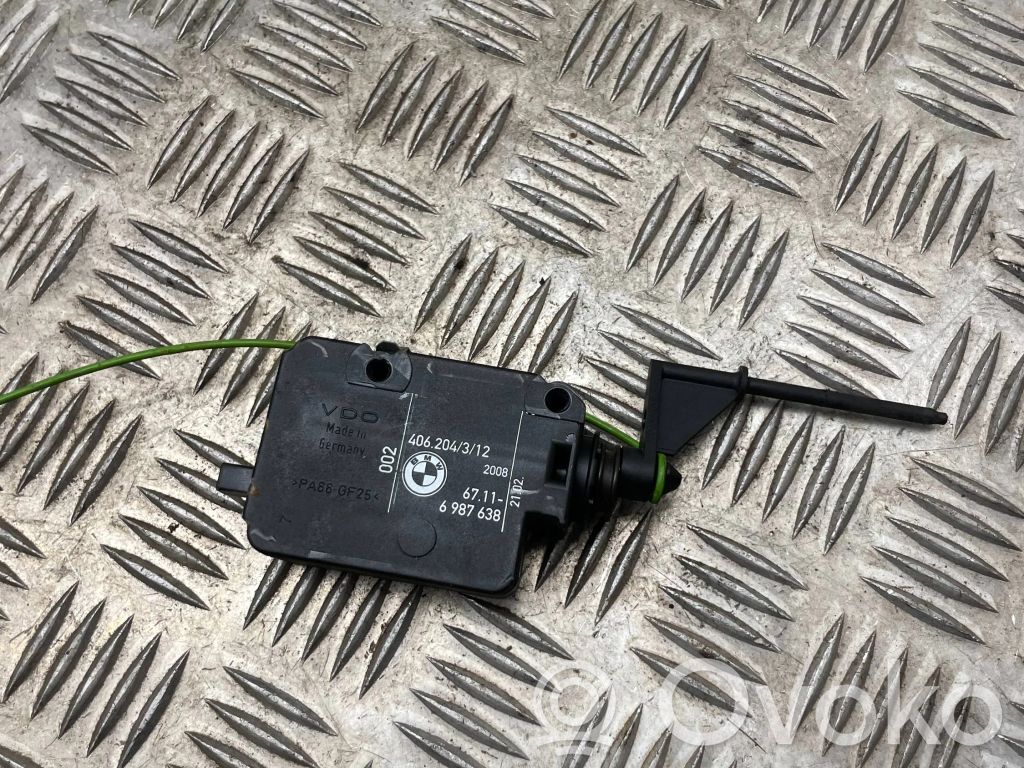 BMW 7 E65 E66 Fuel tank cap lock motor 