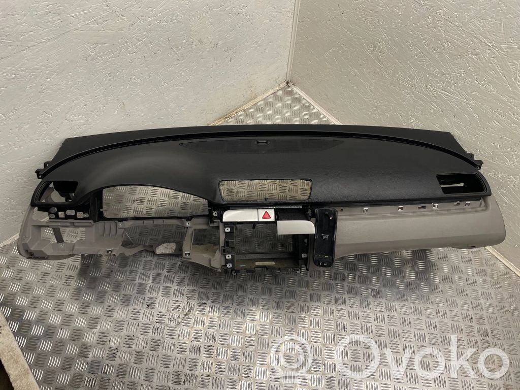 Volkswagen PASSAT B6 Panel de instrumentos 