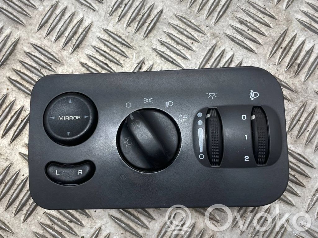 Chrysler Grand Voyager IV Interruptor de luz 