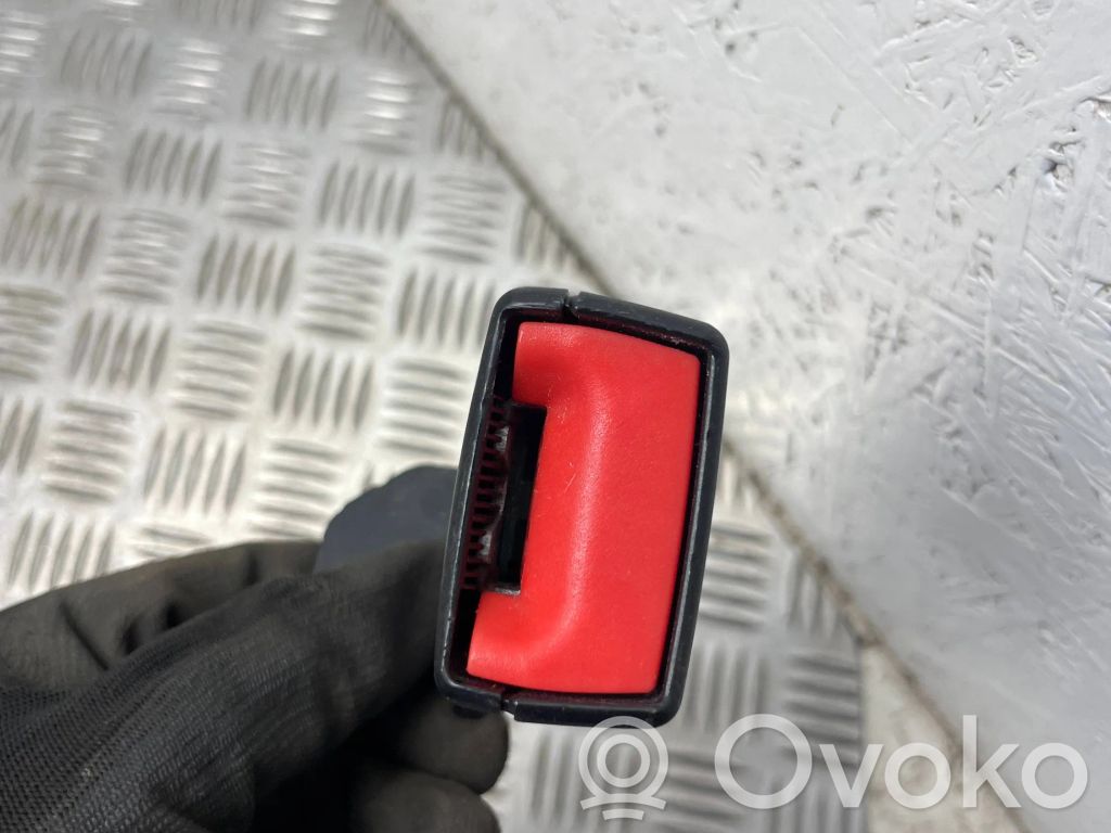 Opel Corsa D Hebilla del cinturón de seguridad trasero 