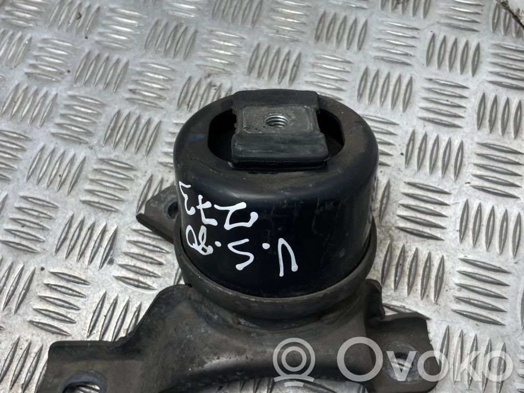 Volvo S80 Engine mount bracket 