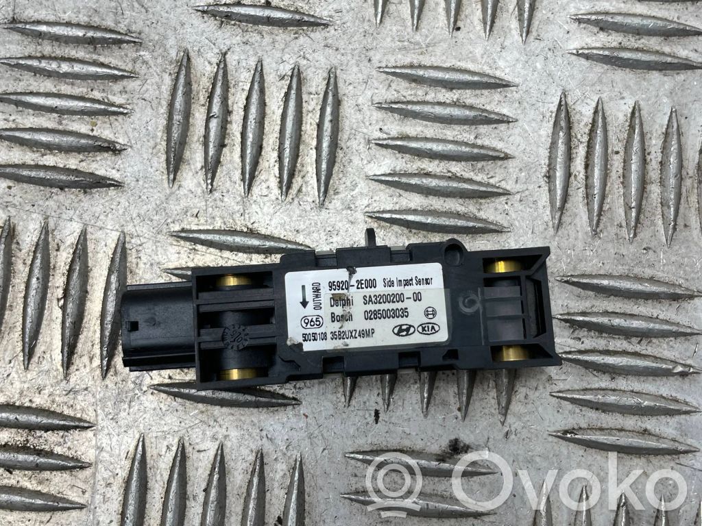 Hyundai Tucson JM Airbagsensor Crashsensor Drucksensor 