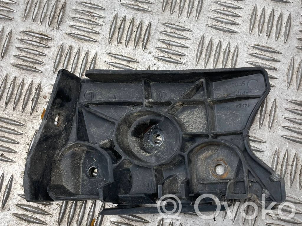 Seat Altea XL Priekšpusē bampera turētājs 