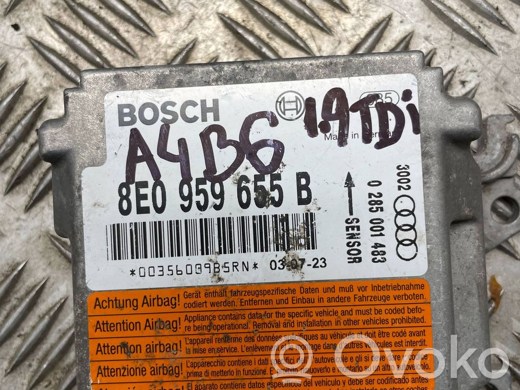 Audi A4 S4 B6 8E 8H Airbag control unit/module 