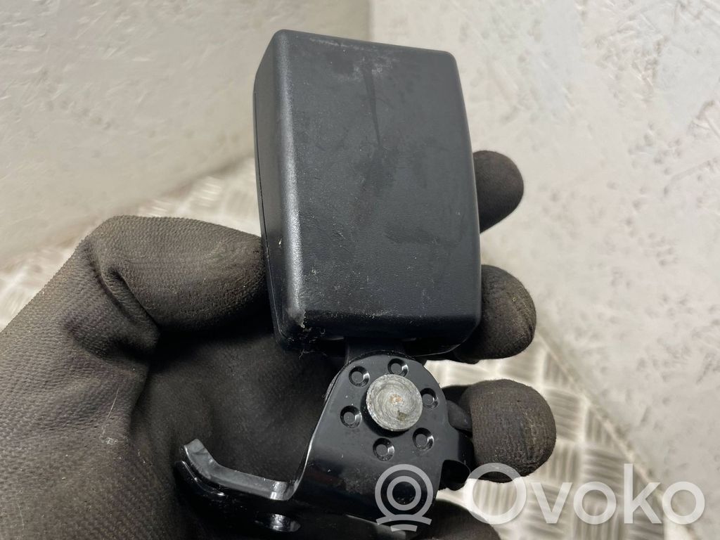 Opel Corsa D Hebilla del cinturón de seguridad trasero 