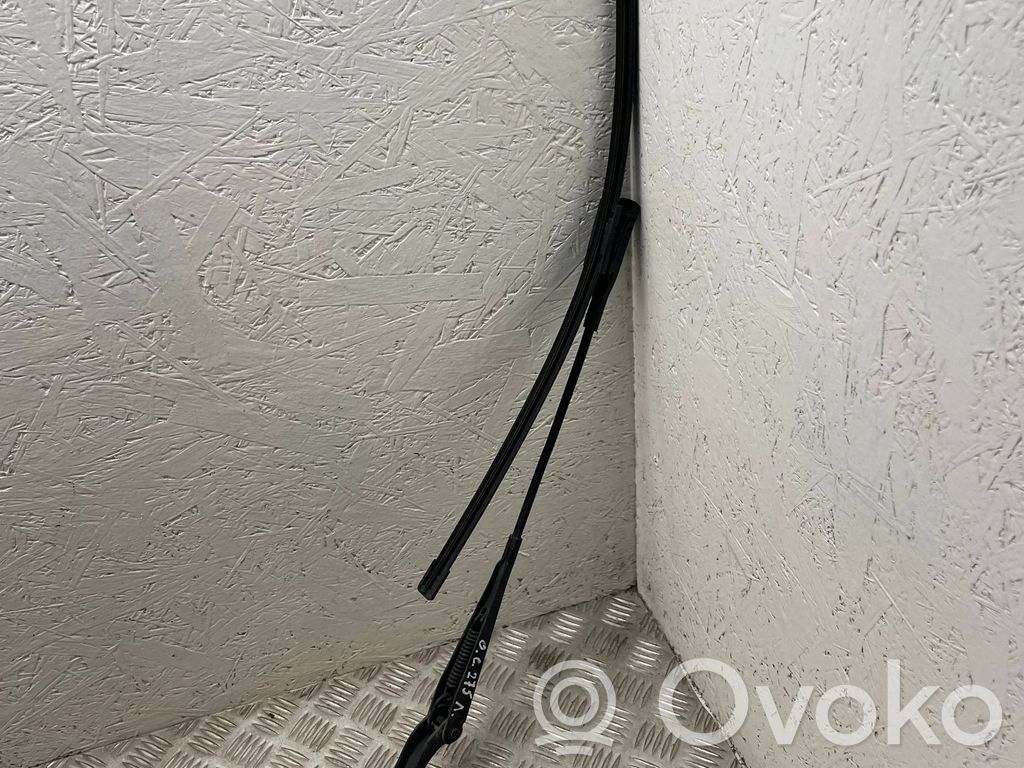 Opel Corsa D Front wiper blade arm 