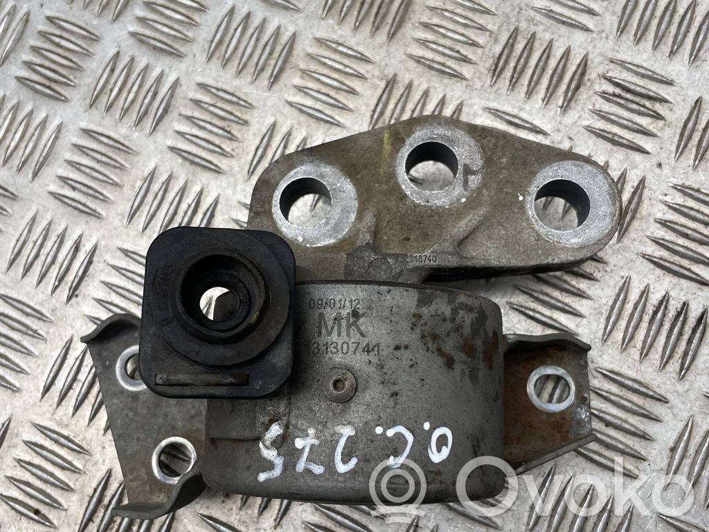 Opel Corsa D Engine mount bracket 