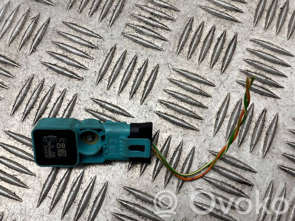 Opel Corsa D Airbagsensor Crashsensor Drucksensor 