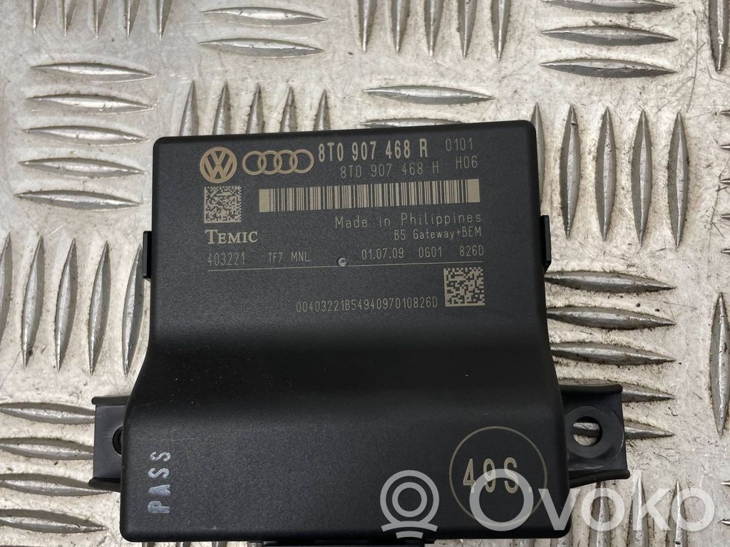Audi A5 8T 8F Gateway control module 