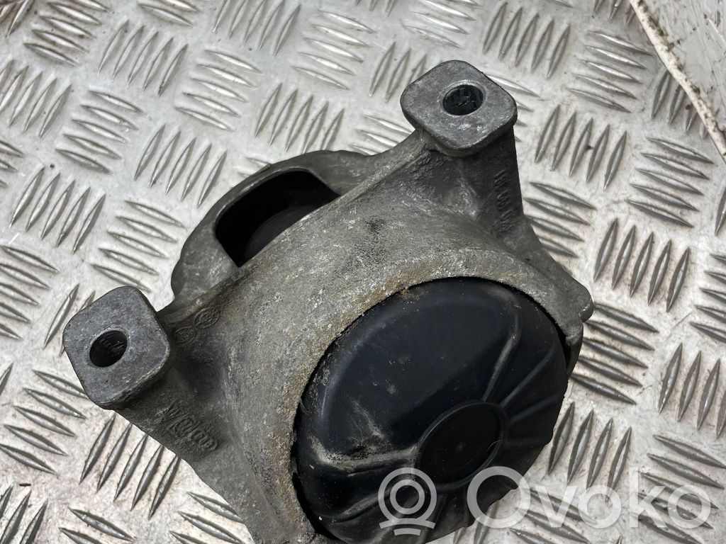 Audi A5 8T 8F Engine mount bracket 