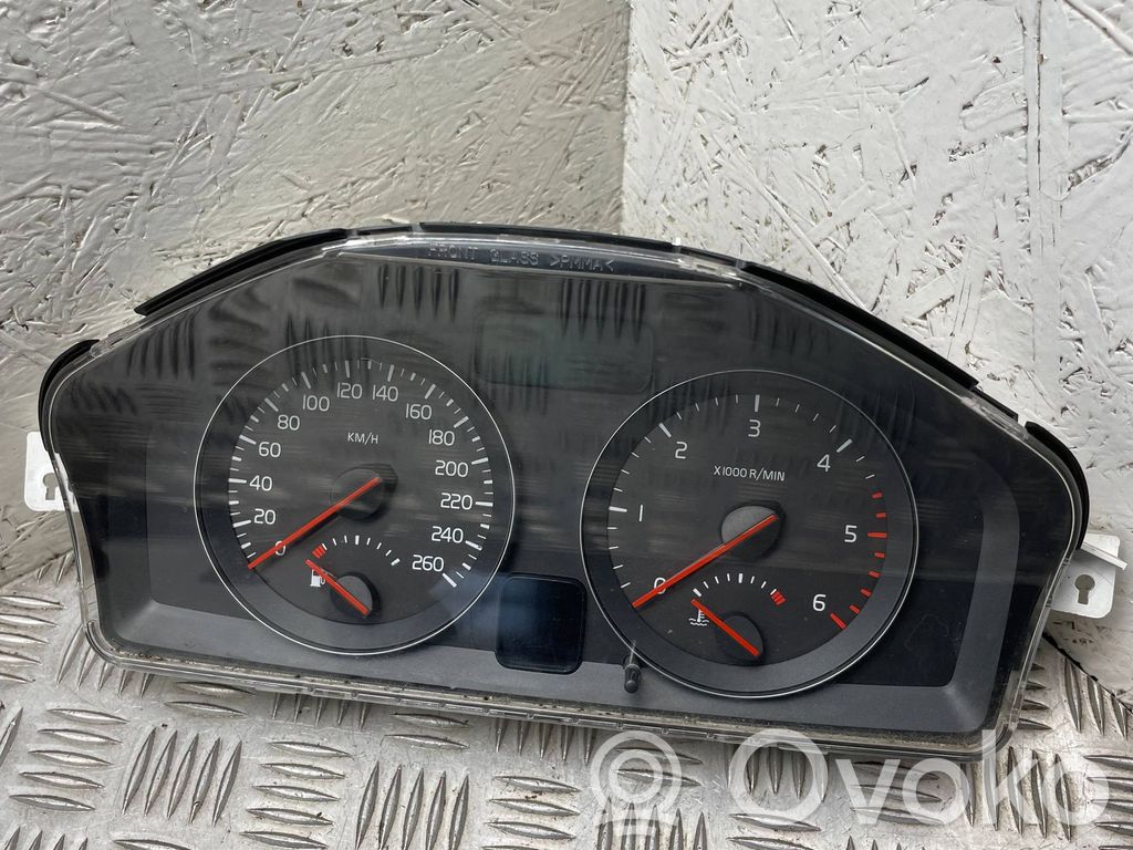 Volvo V50 Speedometer (instrument cluster) 