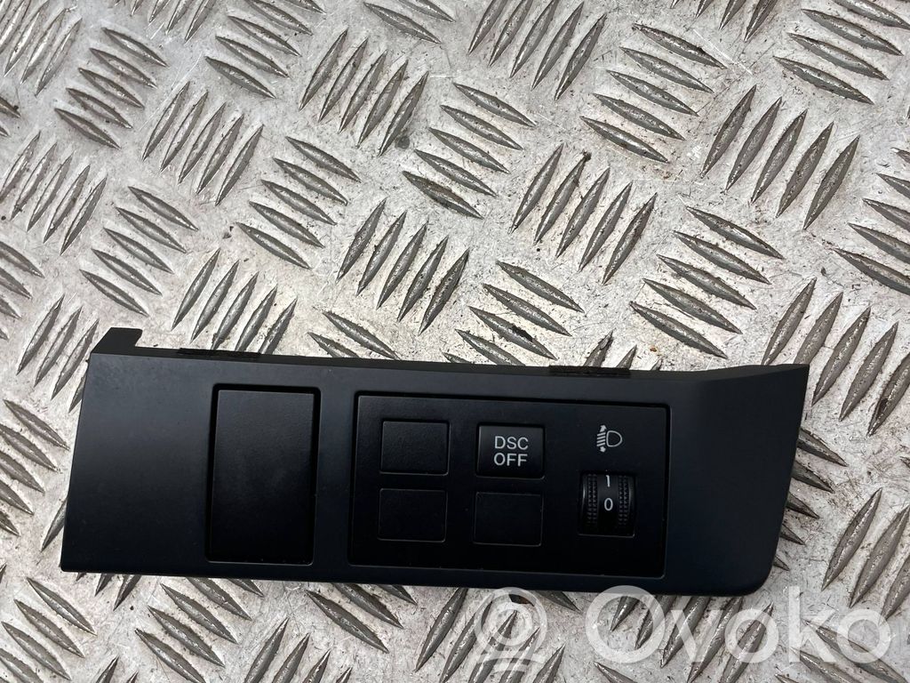 Headlight level height control switch   GS8S55443