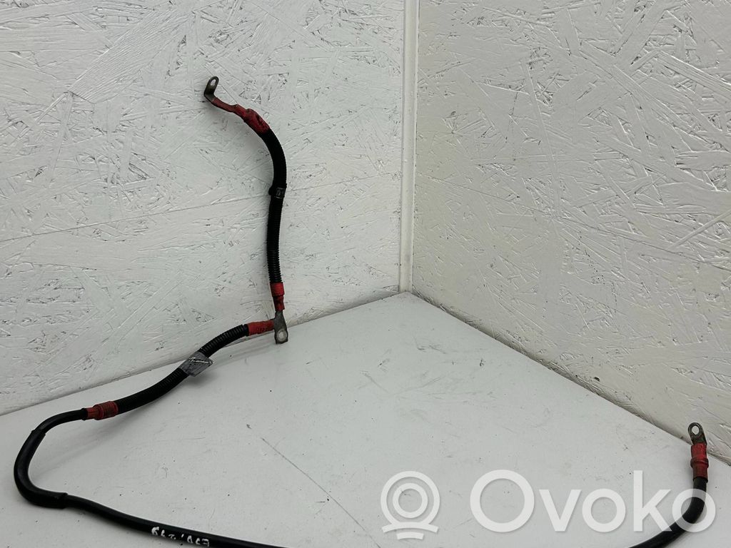 BMW 3 E90 E91 Positive cable (battery) 
