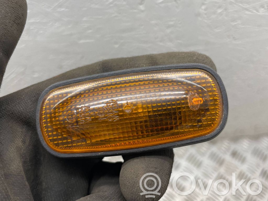 Land Rover Freelander Indicatore di direzione del parafango anteriore 