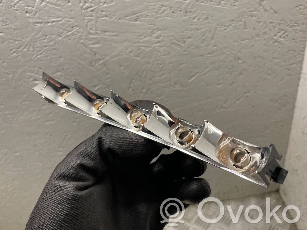 Saab 9-5 Third/center stoplight 