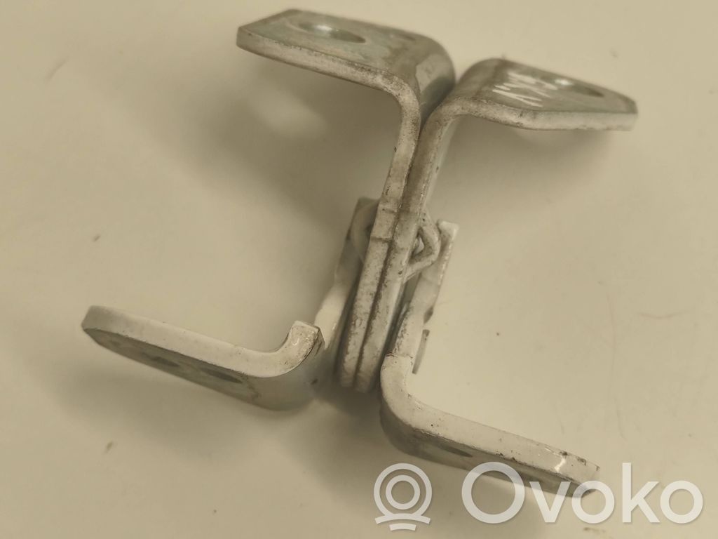 Jeep Grand Cherokee Rear door upper hinge 