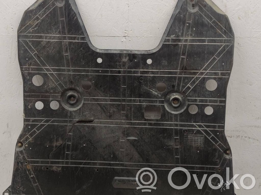 Peugeot 308 Engine splash shield/under tray 